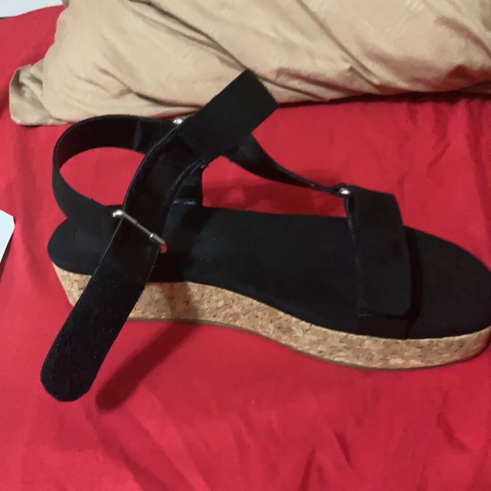 Size 8 brand new